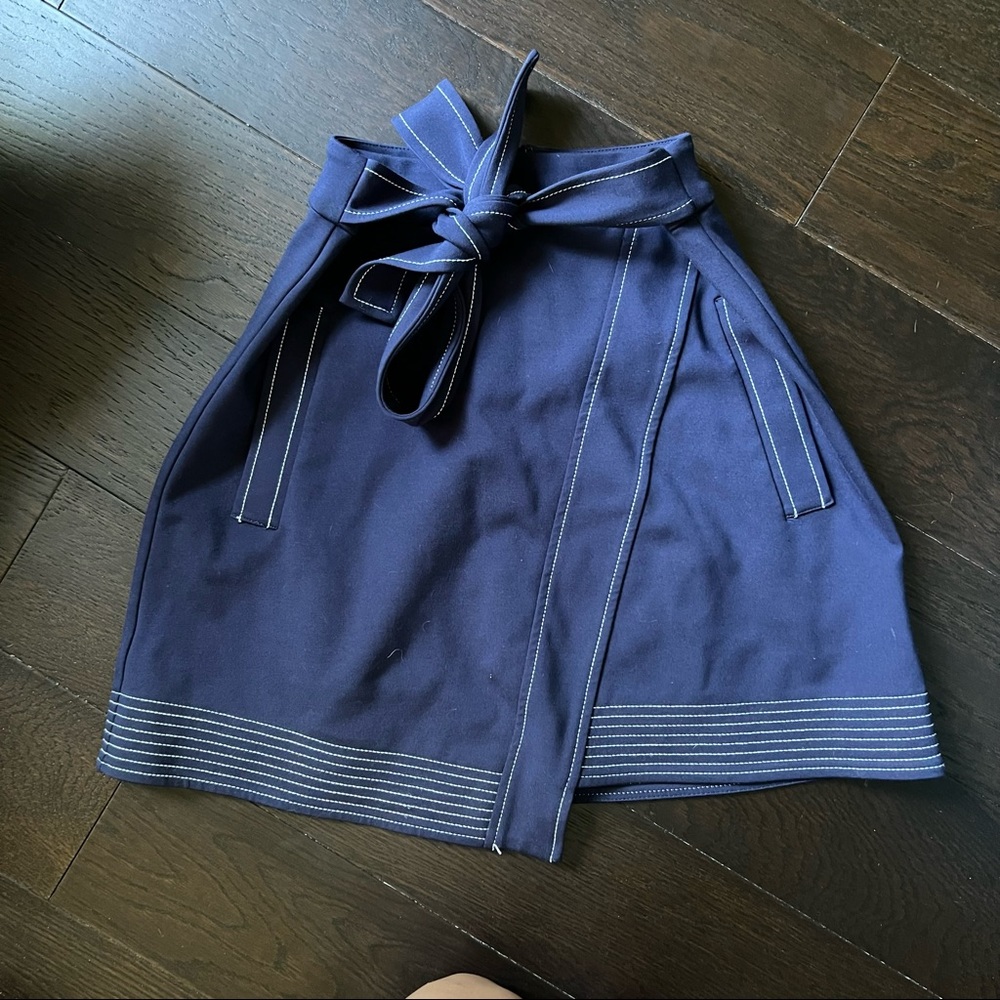 Adorable guess sailor skirt